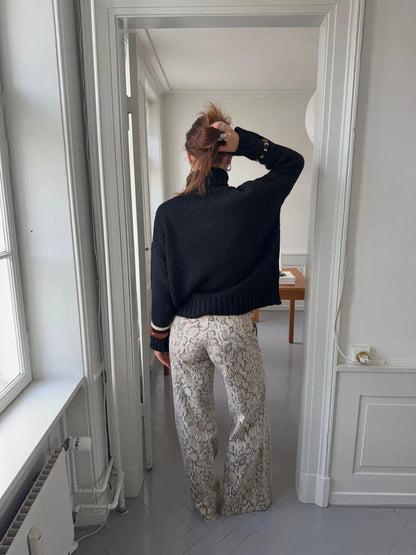 Pull Oversize Paola noir, vue 3
