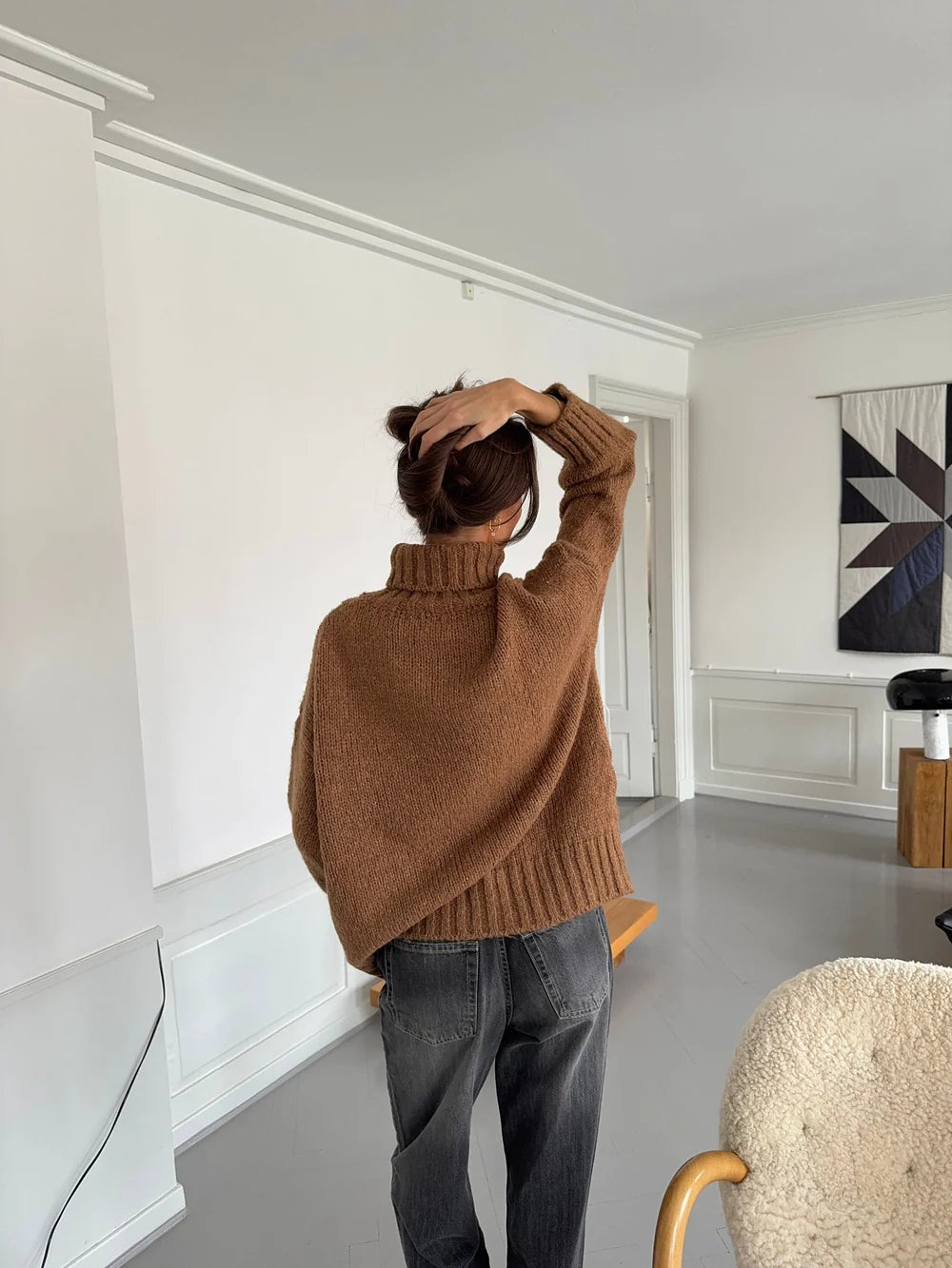 Pull Oversize Paola camel, vue 3