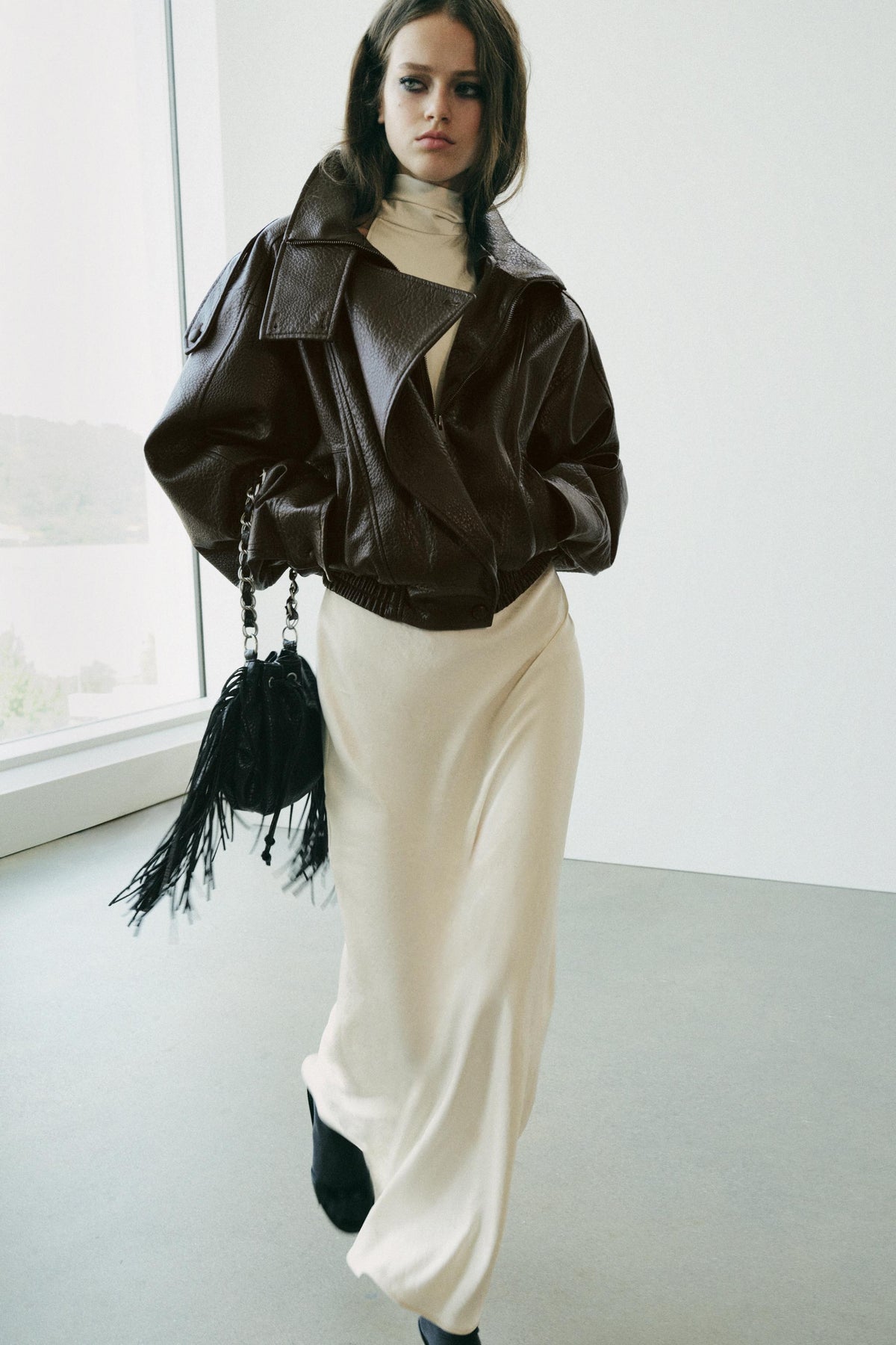 Veste en cuir Dalia marron de face