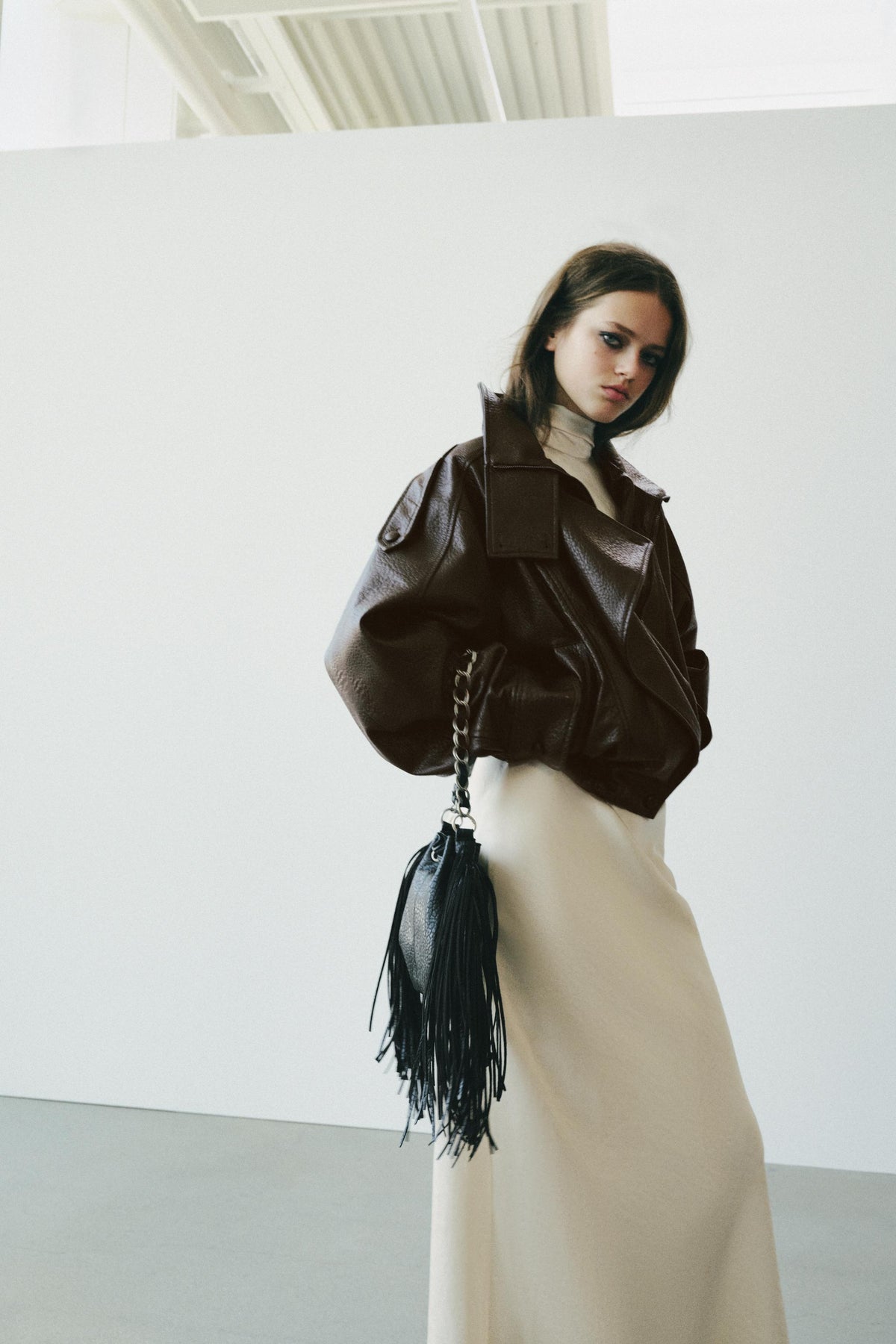 Veste en cuir Dalia marron silhouette